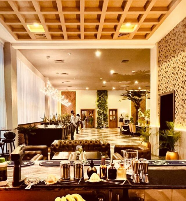 Cilantro Ikeja : Where we have Sip and Paint . NG