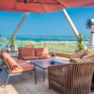 Túraká Lagos is a restaurant located at 1637 Adetokunbo Ademola Street, Victoria Island, Lagos, offering a blend of traditional Nigerian flavors and modern fusion cuisine
